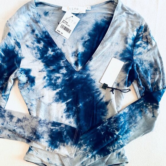 NWT ASTR the Label tie dye bodysuit Womens Extra Small blue long sleeve bodycon - Picture 2 of 8